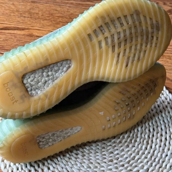 Adidas Yeezy Boost 350 V2 Desert FX9035 Men’s Size 10